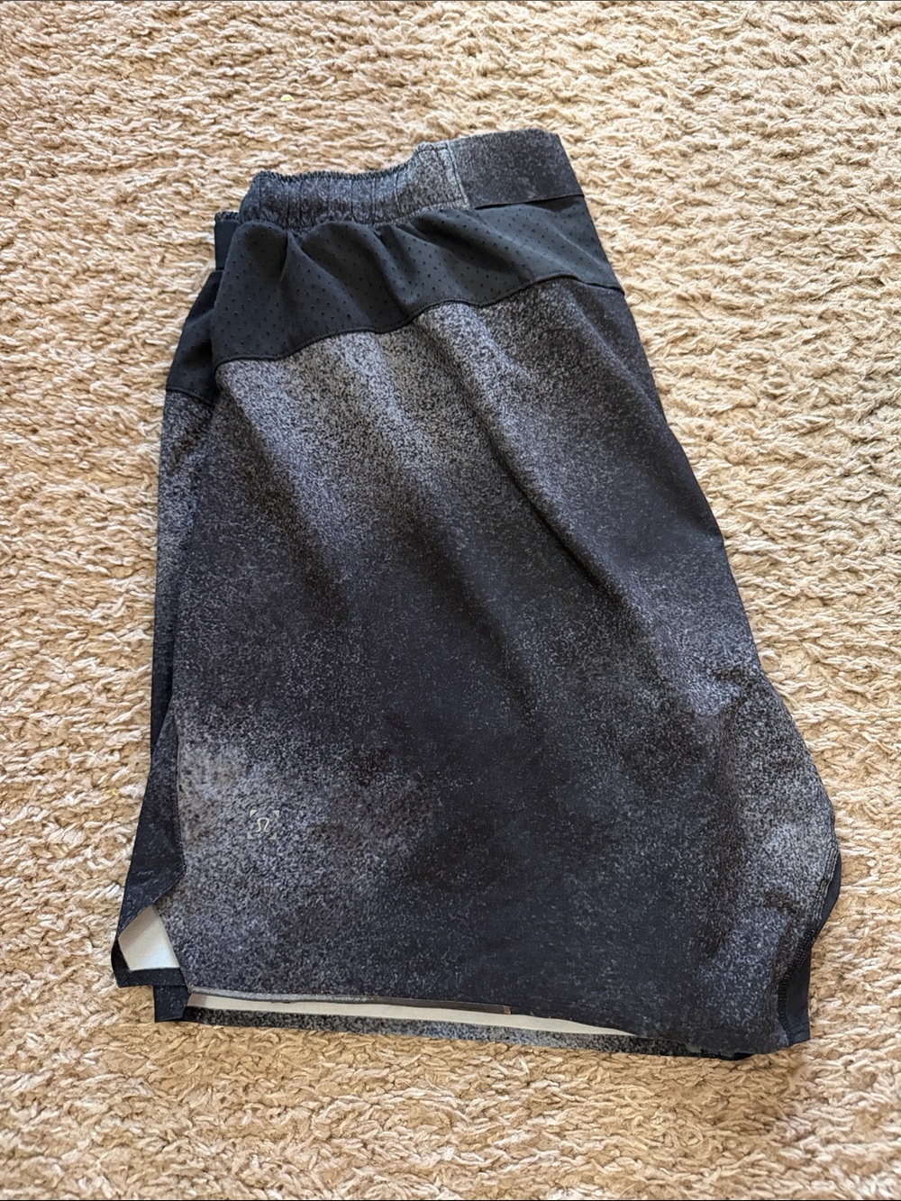 Lululemon Athletic Black Men’s Shorts - lined, 7in inseam.